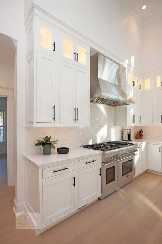 White Cabinets Black Hardware, Kitchen Hardware With White Cabinets And Stainless Appliances